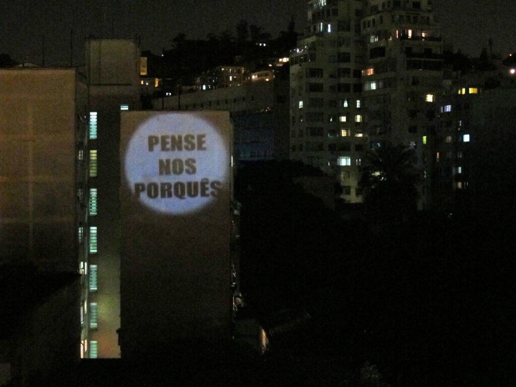 poesia-em-luz:-caue-maia-ensina-a-construir-bazucas-poeticas-no-pow-festival-em-ribeirao-preto