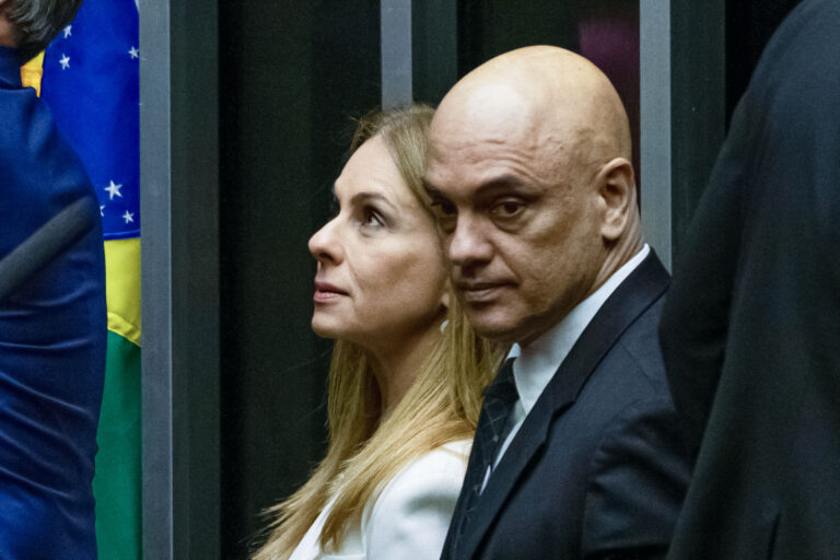 Escritório da esposa de Moraes defende Master em caso enviado ao STF escritorio-da-esposa-de-moraes-defende-master-em-caso-enviado-ao-stf