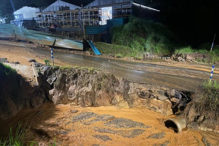 MG: governo multa Vale em R$ 1,7 milhão e dá 48 h para limpeza da área mg:-governo-multa-vale-em-r$-1,7-milhao-e-da-48-h-para-limpeza-da-area