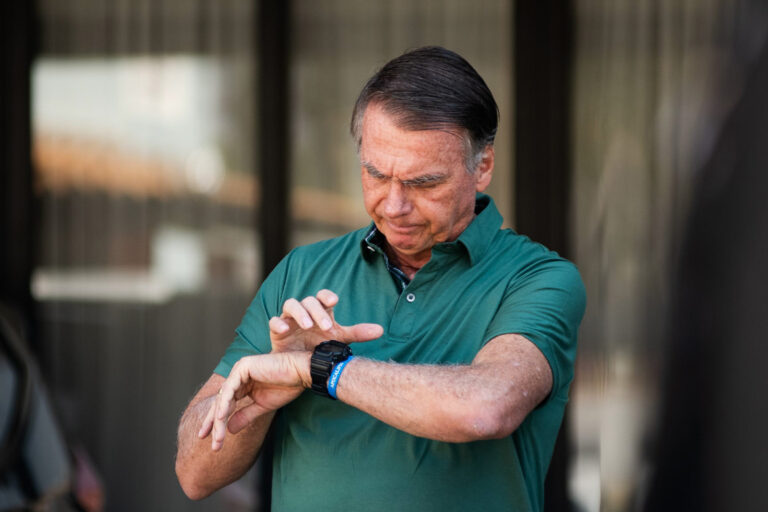 Redes sociais e celular: veja proibições a Bolsonaro em domiciliar redes-sociais-e-celular:-veja-proibicoes-a-bolsonaro-em-domiciliar