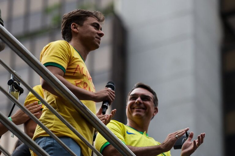 Nikolas “concorda” com Flávio Bolsonaro em post depois de treta com Eduardo nikolas-“concorda”-com-flavio-bolsonaro-em-post-apos-treta-com-eduardo