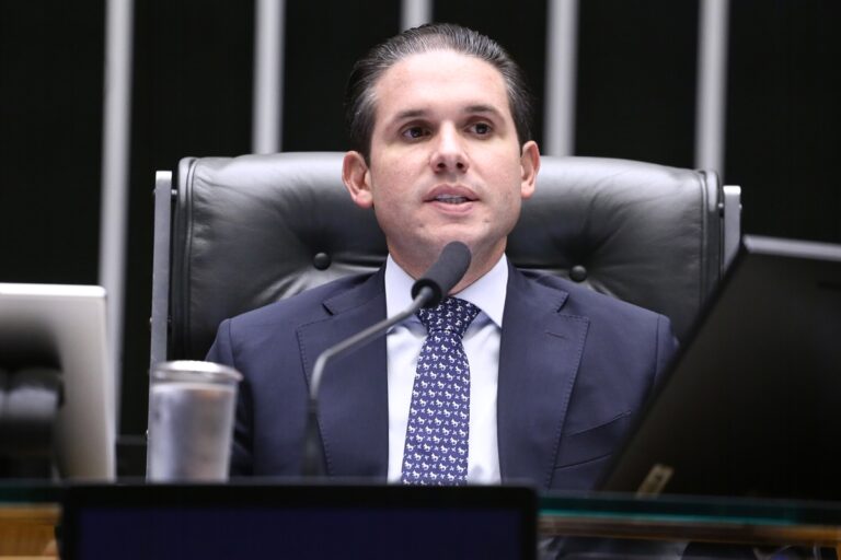 Motta deve anunciar comissão especial sobre a escala 6×1 nesta 4ª motta-deve-anunciar-comissao-especial-sobre-a-escala-6×1-nesta-4a