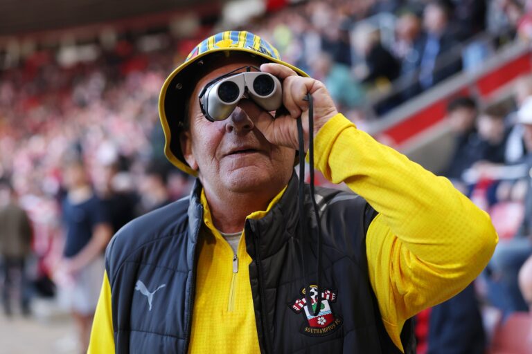Southampton é banido da final da Championship depois de caso de espionagem southampton-e-banido-da-final-da-championship-apos-caso-de-espionagem
